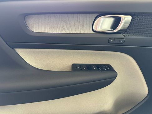 New 2026 Volvo XC40 B5 Plus w/ Protection Package Premier image 10