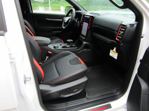 New 2025 Ford Ranger Raptor image 18