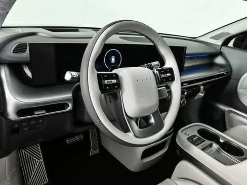 New 2026 Hyundai Ioniq 9 Calligraphy image 27