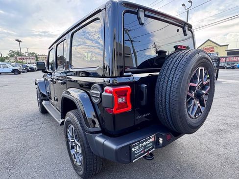 New 2026 Jeep Wrangler Unlimited Sahara AWD/4WD image 5
