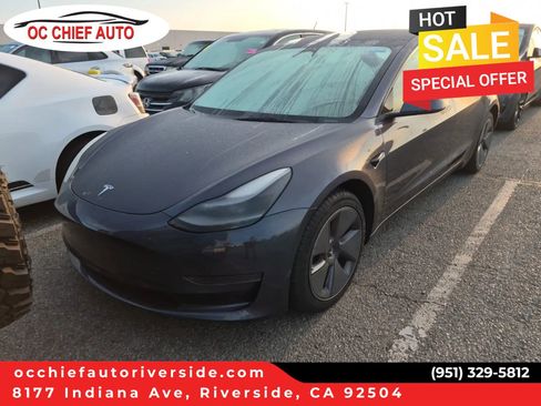 Used 2023 Tesla Model 3 Standard Range image 1