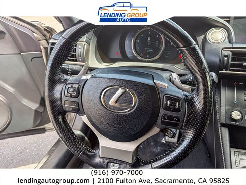 Used 2016 Lexus RC 200t RWD image 14