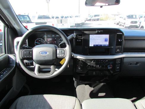 Used 2025 Ford F350 XLT image 26