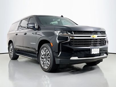 Used 2022 Chevrolet Suburban LT w/ Luxury Package