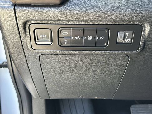 Used 2025 GMC Hummer EV 3X AWD/4WD image 18