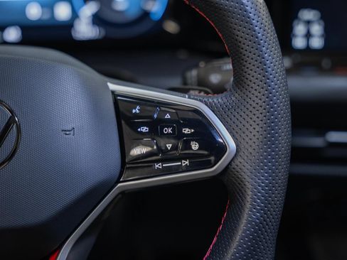 Used 2024 Volkswagen GTI Autobahn image 29