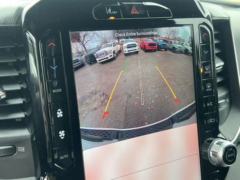 New 2026 RAM 1500 4x4 Crew Cab image 23