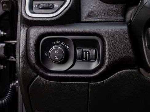 Used 2024 RAM 2500 Laramie w/ Night Edition AWD/4WD image 21