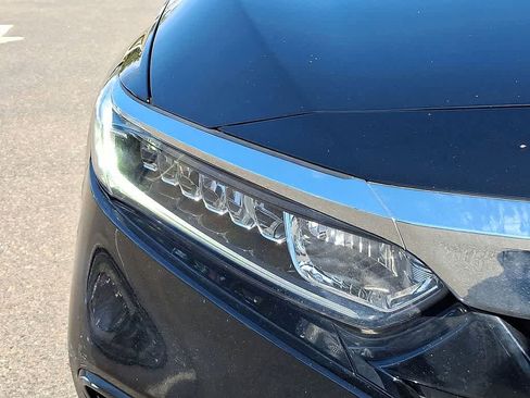 Used 2018 Honda Accord EX image 27