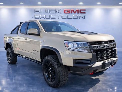 Used 2021 Chevrolet Colorado ZR2 w/ ZR2 Dusk Special Edition image 3