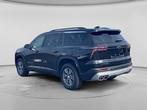 New 2026 Chevrolet Traverse LT w/ Enhanced Driving Package FWD image 5
