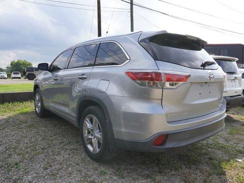Used 2015 Toyota Highlander Limited Platinum AWD/4WD image 5