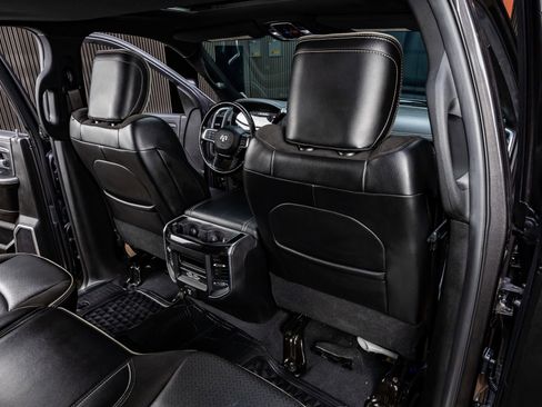 Used 2019 RAM 2500 Laramie w/ Night Edition AWD/4WD image 32