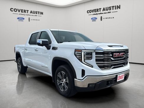Used 2026 GMC Sierra 1500 SLT RWD image 8