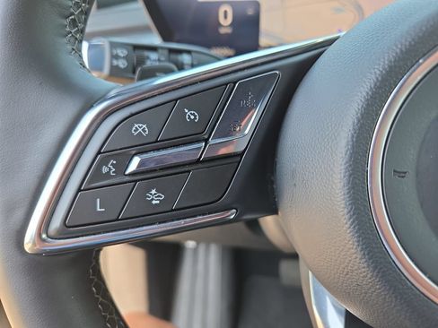 Used 2025 Buick Enclave Preferred FWD image 17