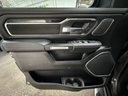 Used 2022 RAM 1500 Laramie AWD/4WD image 27
