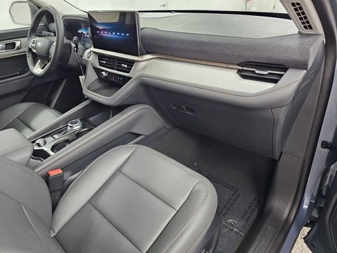 New 2026 Ford Explorer Active w/ Active Comfort Package AWD/4WD image 11