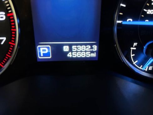 Used 2020 Subaru Ascent Touring image 18