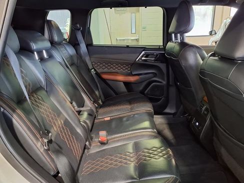 Used 2022 Mitsubishi Outlander SEL FWD image 24