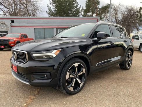 Used 2019 Volvo XC40 T5 Inscription image 1