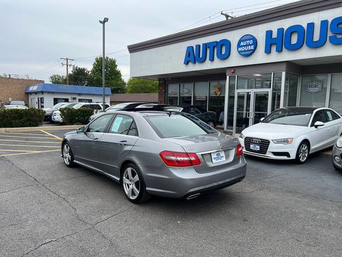Used 2010 Mercedes-Benz E 350 4MATIC Sedan w/ Premium 1 Pkg image 11