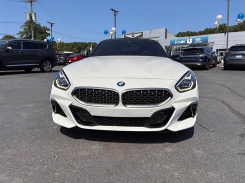 Used 2020 BMW Z4 M40i w/ Executive Package RWD image 2