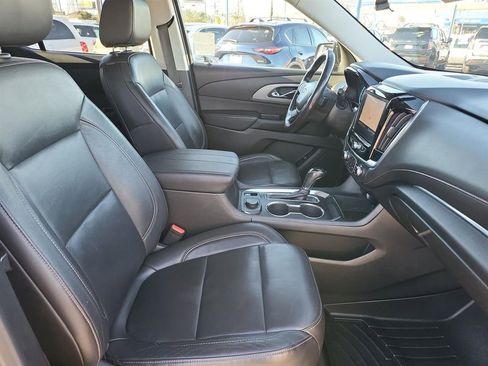 Certified 2020 Chevrolet Traverse LT w/ LT Premium Package image 20