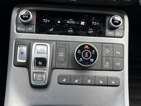 Used 2023 Hyundai Palisade Calligraphy image 29