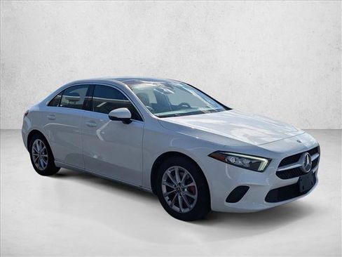 Used 2019 Mercedes-Benz A 220 image 3