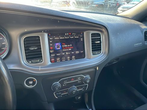 Used 2023 Dodge Charger SXT image 30