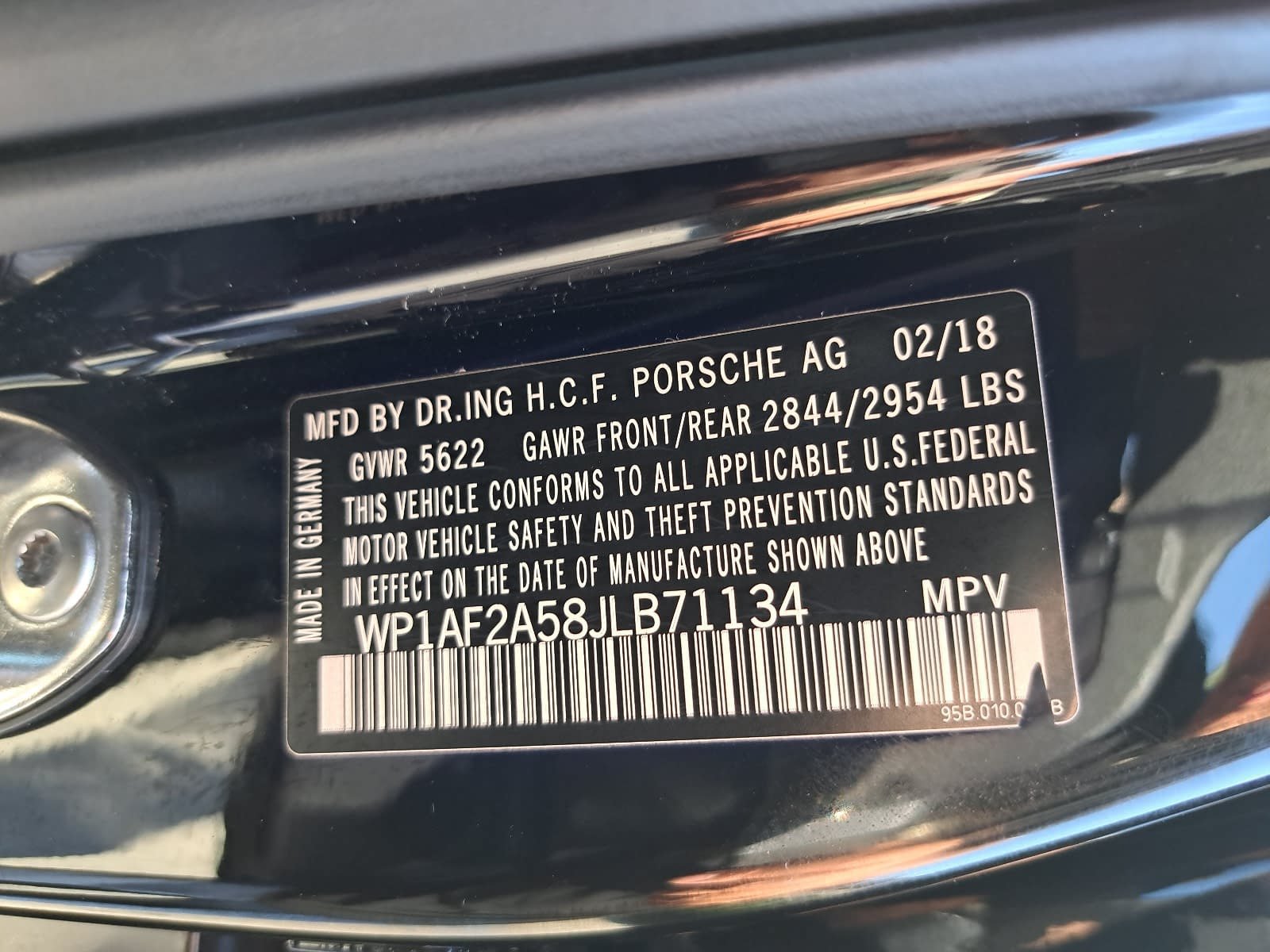 Used 2018 Porsche Macan Turbo AWD/4WD image 40