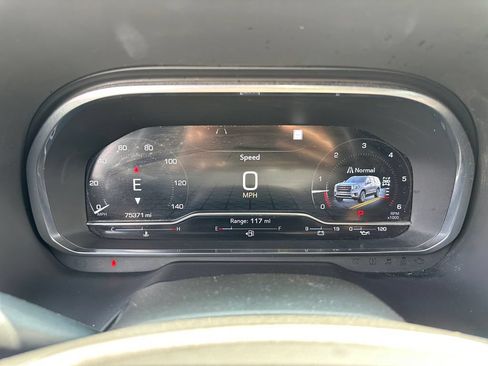 Used 2022 GMC Yukon XL AT4 w/ AT4 Premium Plus Package AWD/4WD image 13