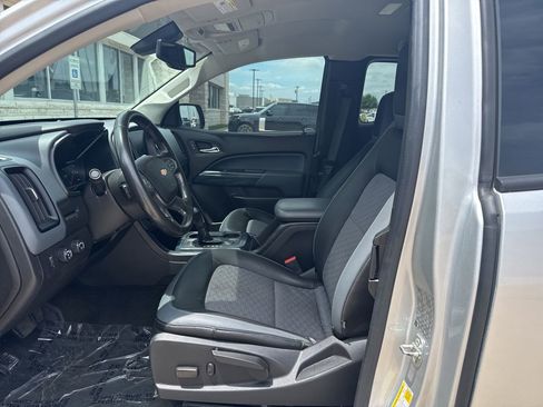 Used 2018 Chevrolet Colorado Z71 AWD/4WD image 8