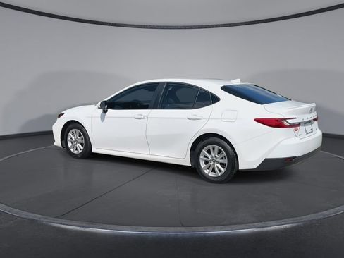 Used 2025 Toyota Camry LE w/ Convenience Package FWD image 6