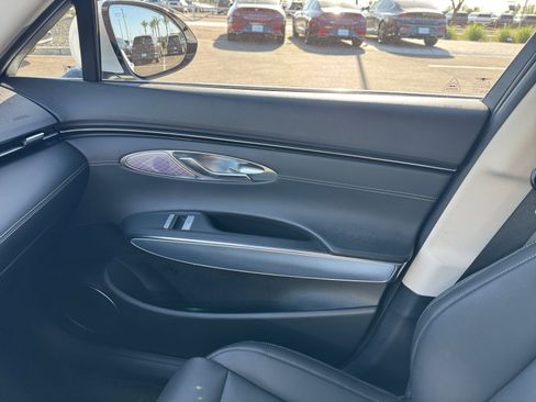 Used 2023 Genesis GV70 2.5T w/ Select Package image 16