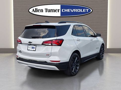 Used 2022 Chevrolet Equinox RS w/ Infotainment Package FWD image 7
