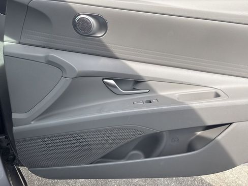 Used 2024 Hyundai Elantra SEL image 24