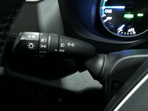 Used 2021 Toyota RAV4 XLE w/ XLE Grade Weather Package AWD/4WD image 35