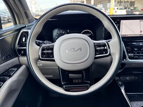 Certified 2023 Kia Sorento SX Prestige image 21