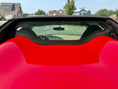 Used 2006 Pontiac Solstice Convertible w/ Premium Package RWD image 25