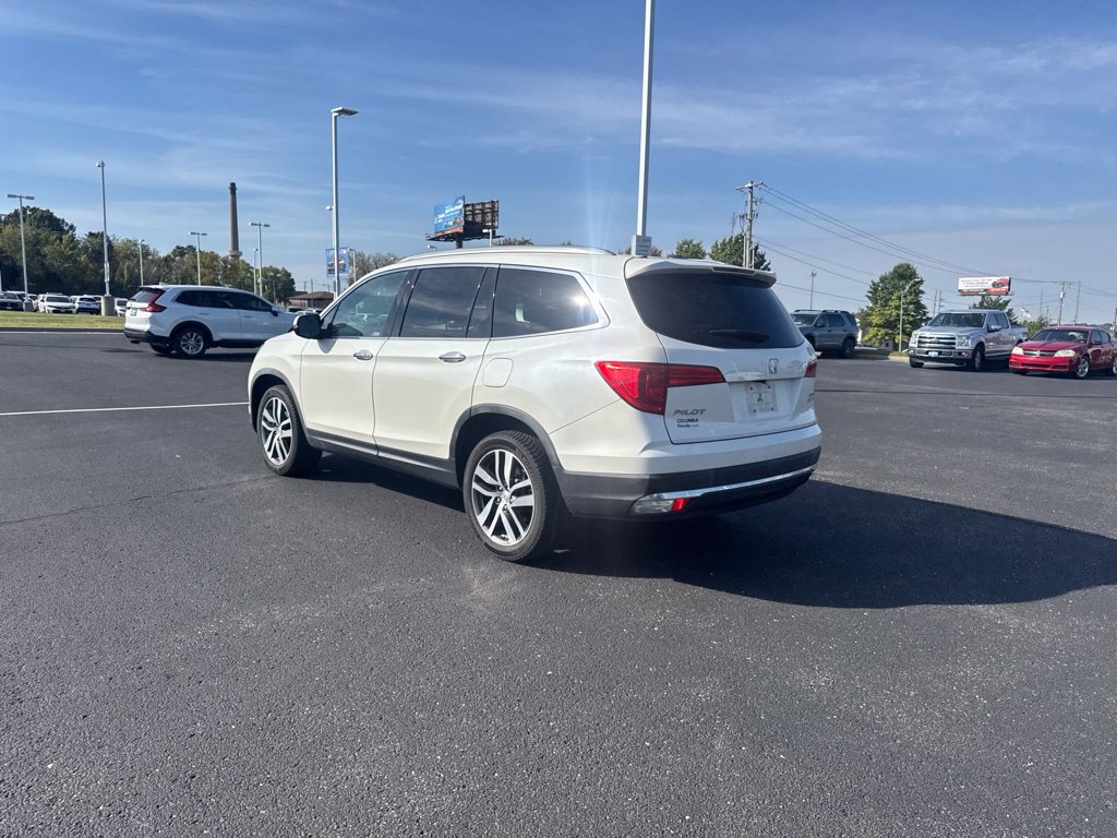 Used 2018 Honda Pilot Touring image 7
