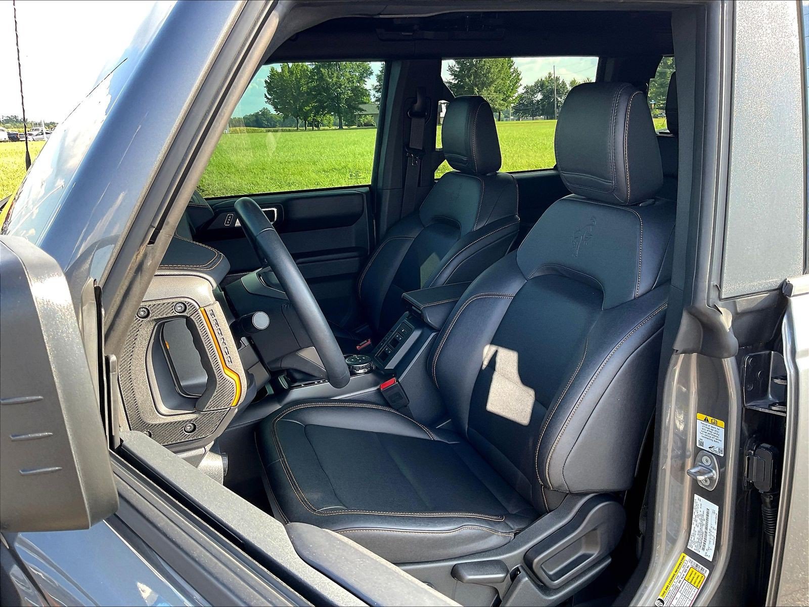 Used 2024 Ford Bronco Badlands AWD/4WD image 12