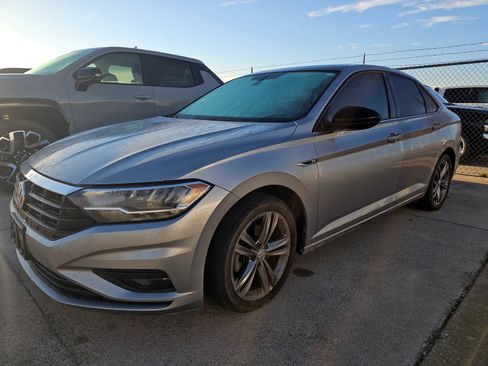 Used 2020 Volkswagen Jetta R-Line image 1