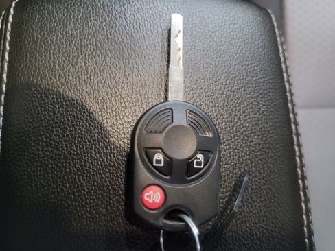 Used 2017 Ford Escape SE w/ Equipment Group 201A AWD/4WD image 32