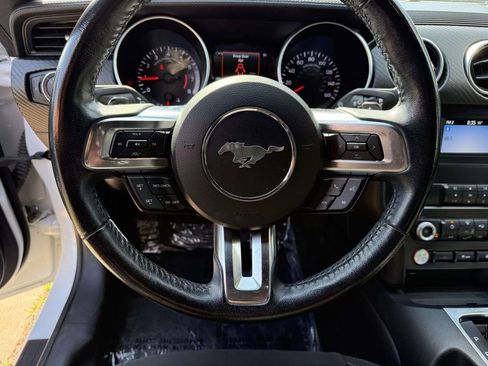 Used 2019 Ford Mustang Coupe RWD image 20