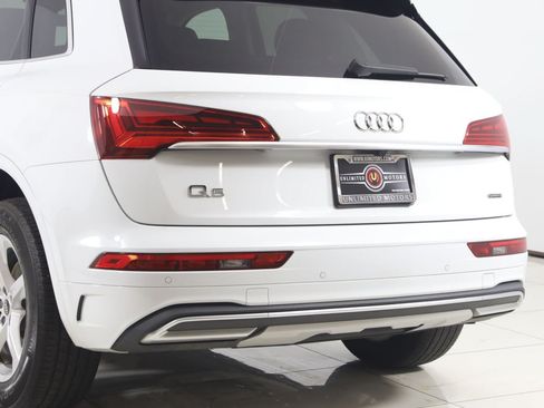 Used 2023 Audi Q5 2.0T Premium w/ Convenience Package AWD/4WD image 22