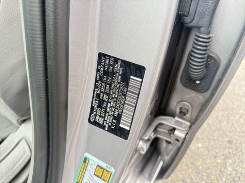 Used 2025 Hyundai Elantra SEL image 29