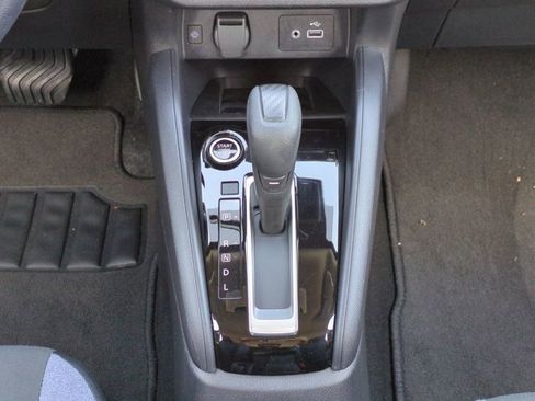 Used 2025 Nissan Versa SV image 18