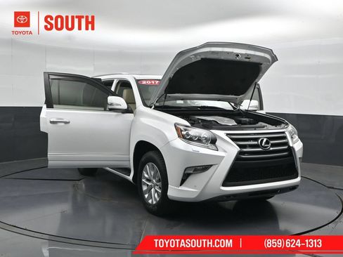 Used 2017 Lexus GX 460 AWD/4WD image 63