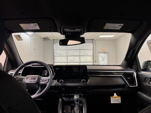 New 2026 GMC Canyon Elevation w/ Convenience Package image 21